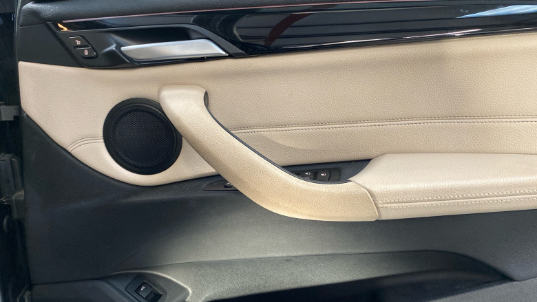 BMW X1 sDrive 20i xLine 5dr Step Auto Petrol Estate